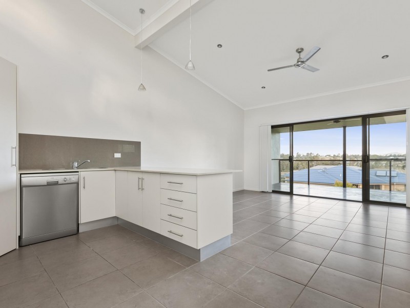 Unit 1 & 2 / 83 Groundwater Rd, Southside QLD 4570