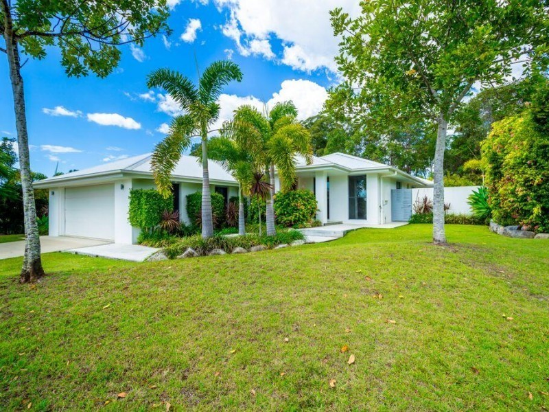 2 Callistemon Court, Southside QLD 4570