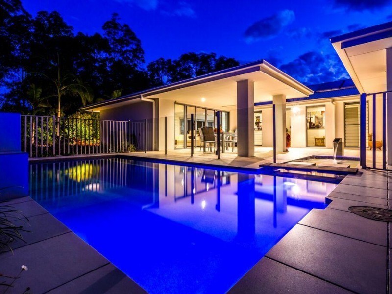 2 Callistemon Court, Southside QLD 4570