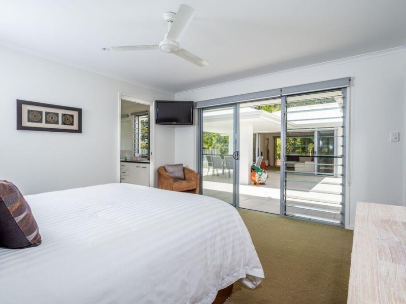 2 Callistemon Court, Southside QLD 4570