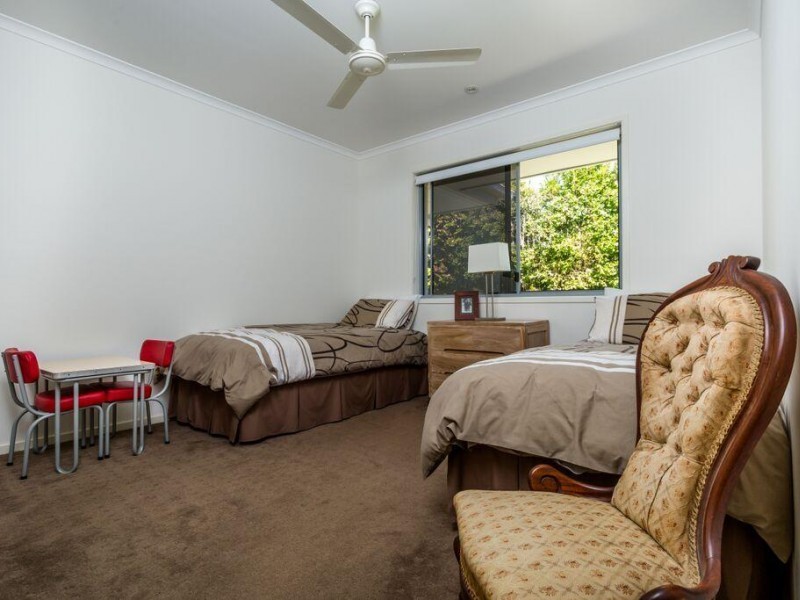 2 Callistemon Court, Southside QLD 4570