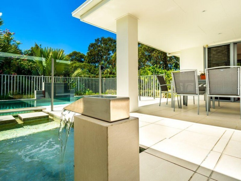 2 Callistemon Court, Southside QLD 4570