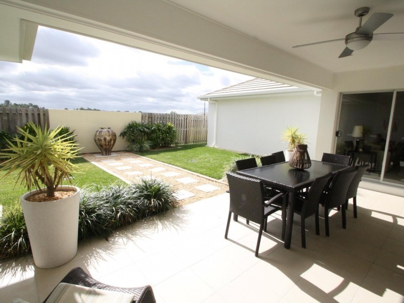 24 Majestic Place, Jones Hill QLD 4570