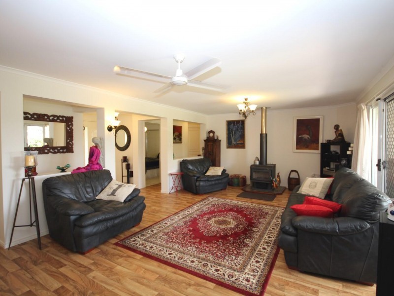 92 Pine Valley Drive, Pie Creek QLD 4570