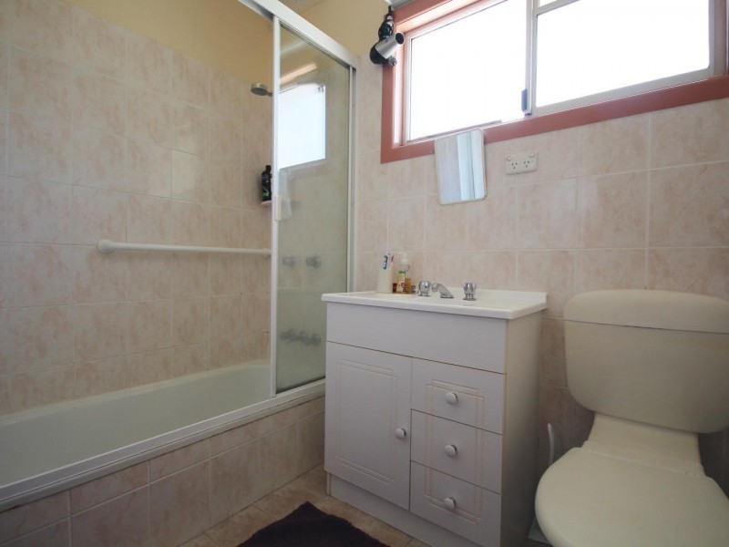 Unit 1 & 2, 31 Neil Street, Southside QLD 4570