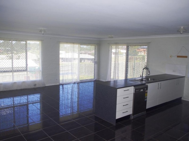 35 Willow Grove Road, Southside QLD 4570