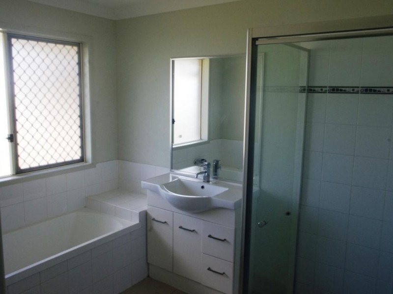 35 Willow Grove Road, Southside QLD 4570