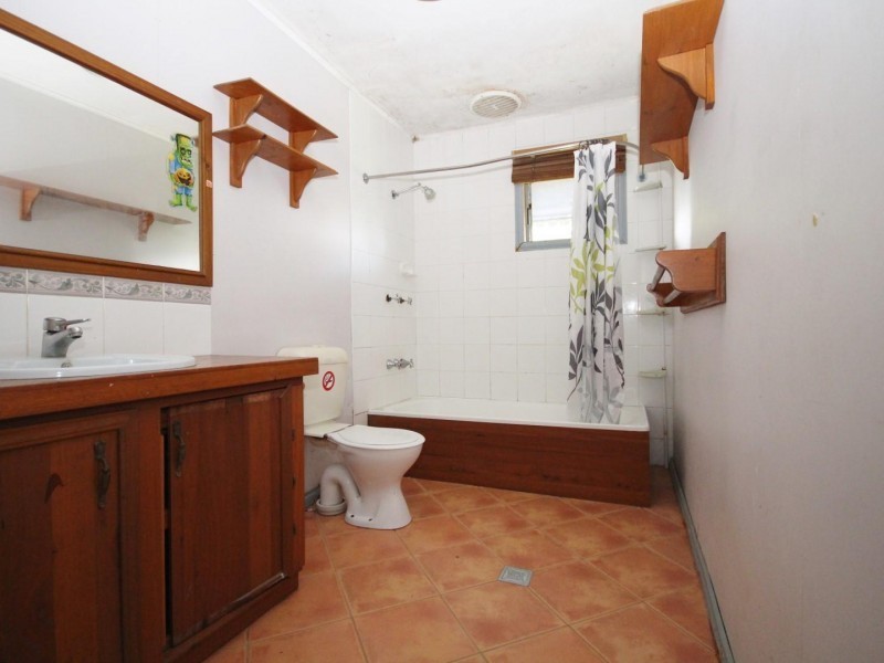 55 Noosa Road, Monkland QLD 4570