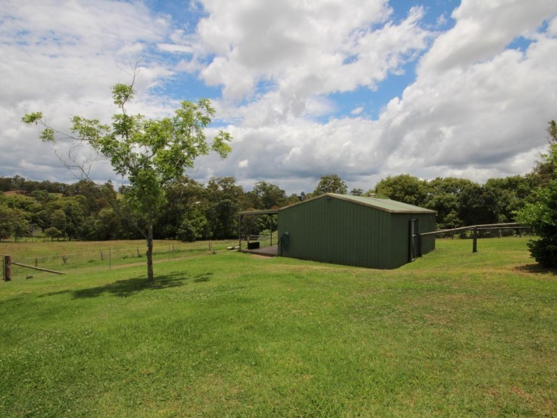 693 East Deep Creek Road, Cedar Pocket QLD 4570