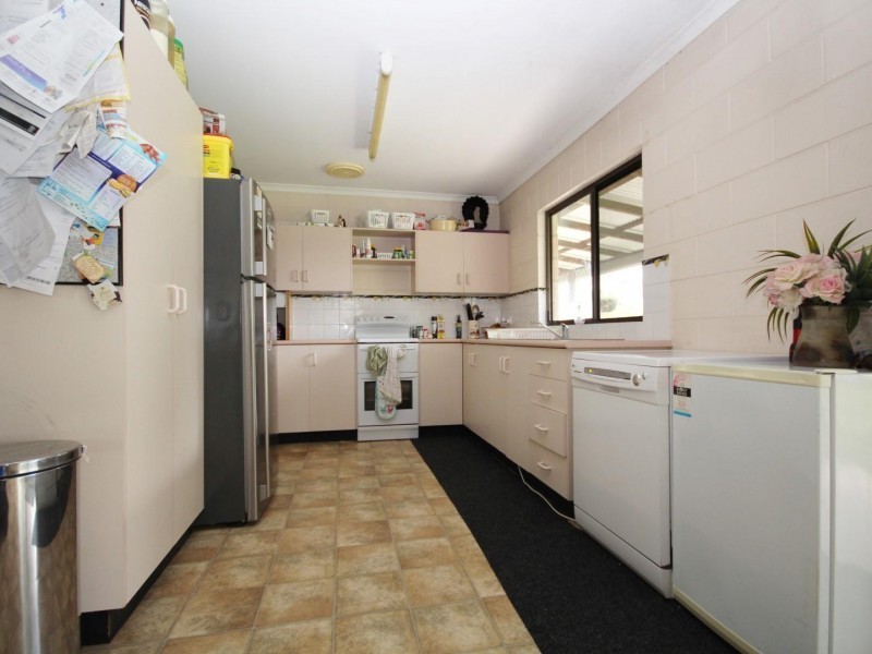 693 East Deep Creek Road, Cedar Pocket QLD 4570