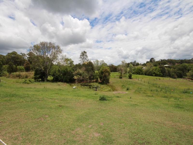 693 East Deep Creek Road, Cedar Pocket QLD 4570