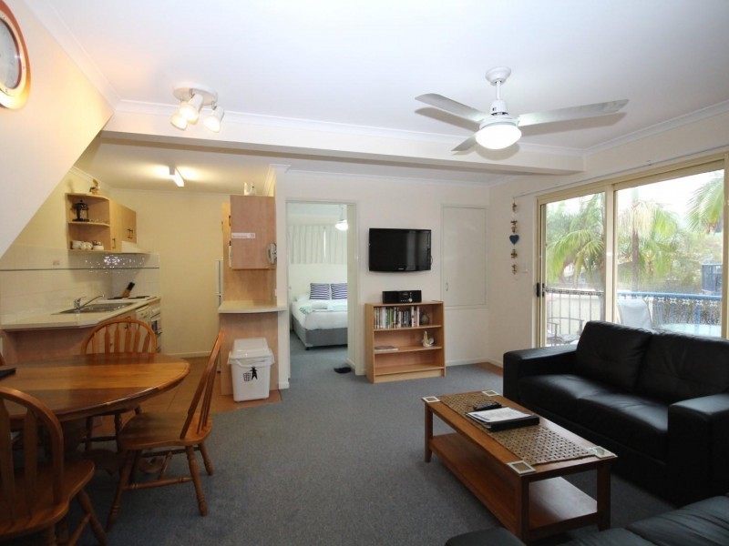 Unit 17, 4 Double Island Drive, Rainbow Beach QLD 4581