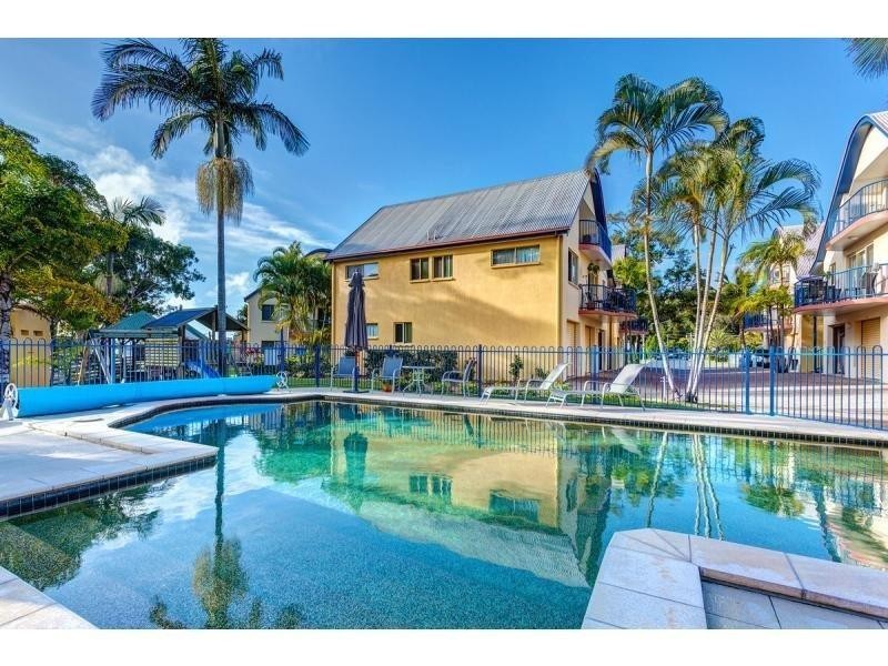 Unit 17, 4 Double Island Drive, Rainbow Beach QLD 4581