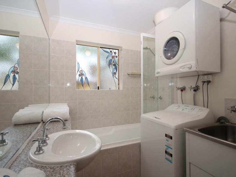 Unit 17, 4 Double Island Drive, Rainbow Beach QLD 4581
