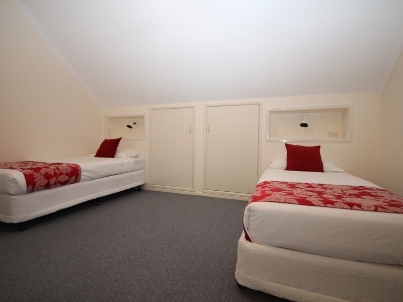 Unit 17, 4 Double Island Drive, Rainbow Beach QLD 4581
