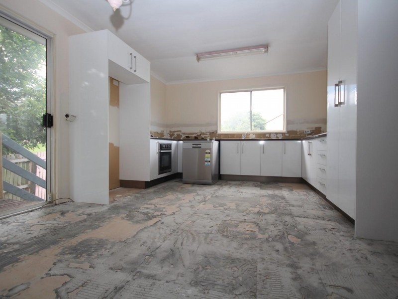 87 Crescent Road, Gympie QLD 4570