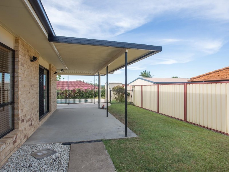 8 Kyleigh Court, Southside QLD 4570