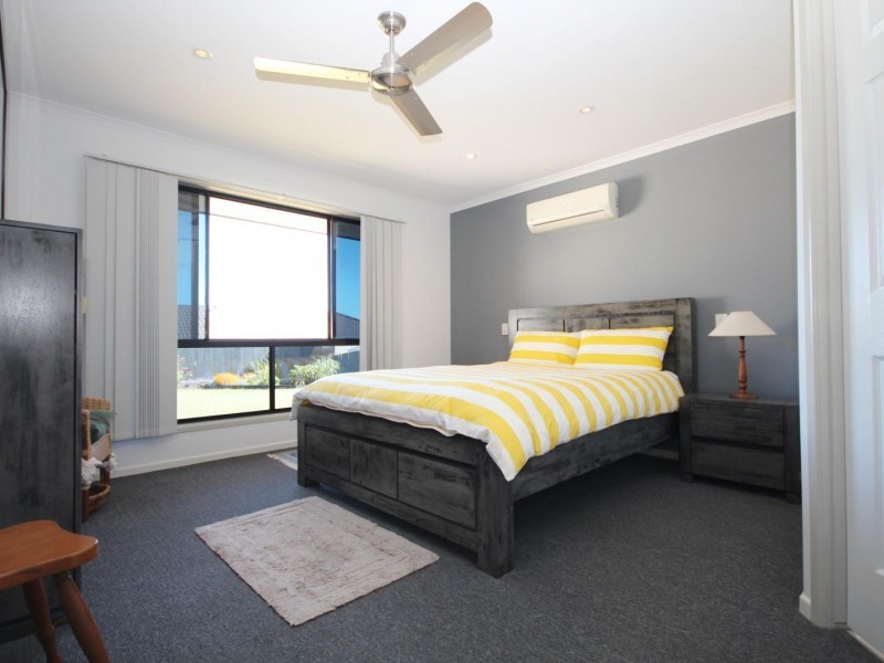 14 Hilltop Avenue, Southside QLD 4570