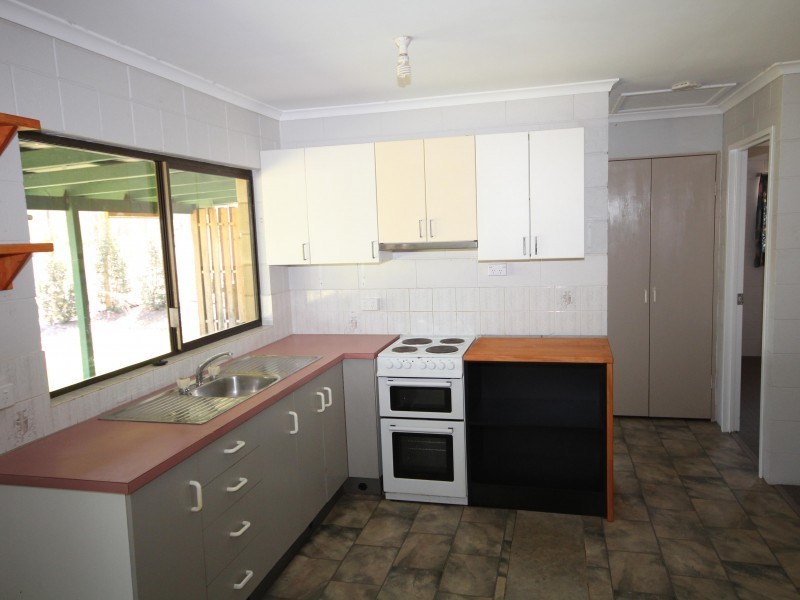 27 Van Doren Road, Southside QLD 4570