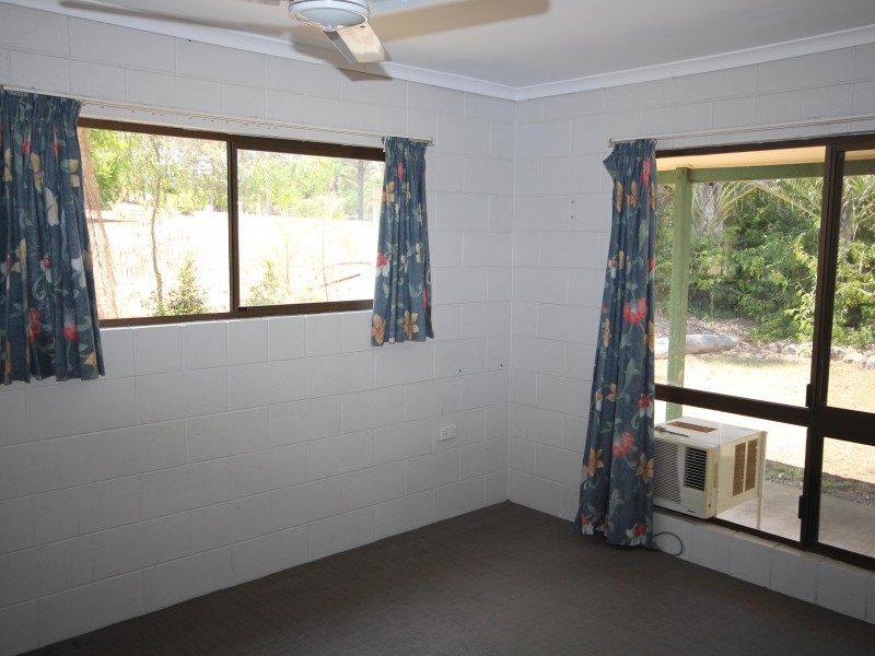 27 Van Doren Road, Southside QLD 4570