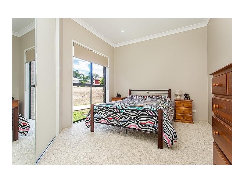 9 Principal Place, Jones Hill QLD 4570
