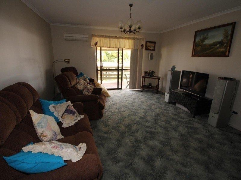 78 Tin Can Bay RD, Tin Can Bay QLD 4580