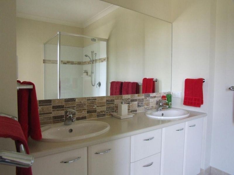 34 Lavender Drive, Araluen QLD 4570