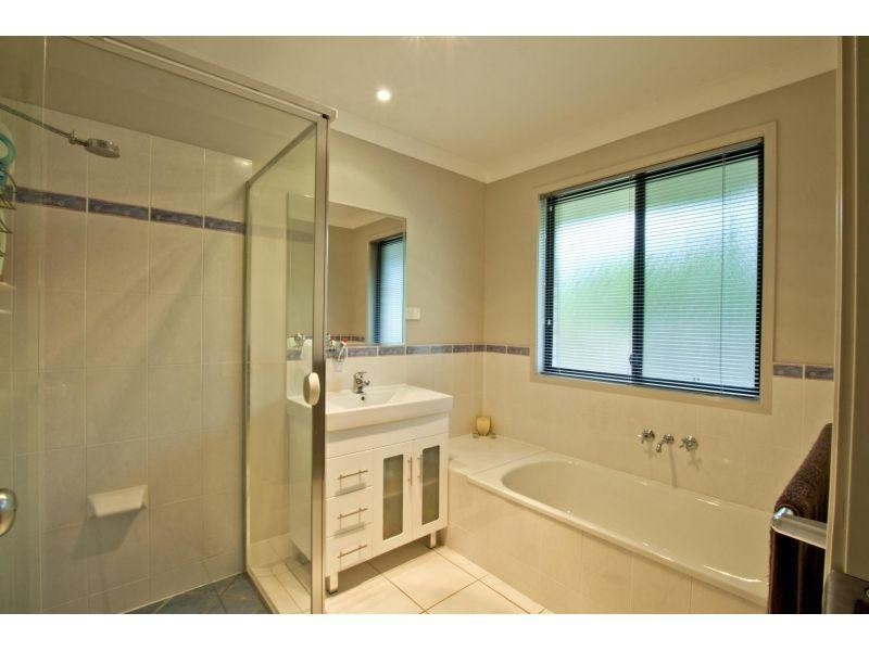 17 Haven Street, Southside QLD 4570