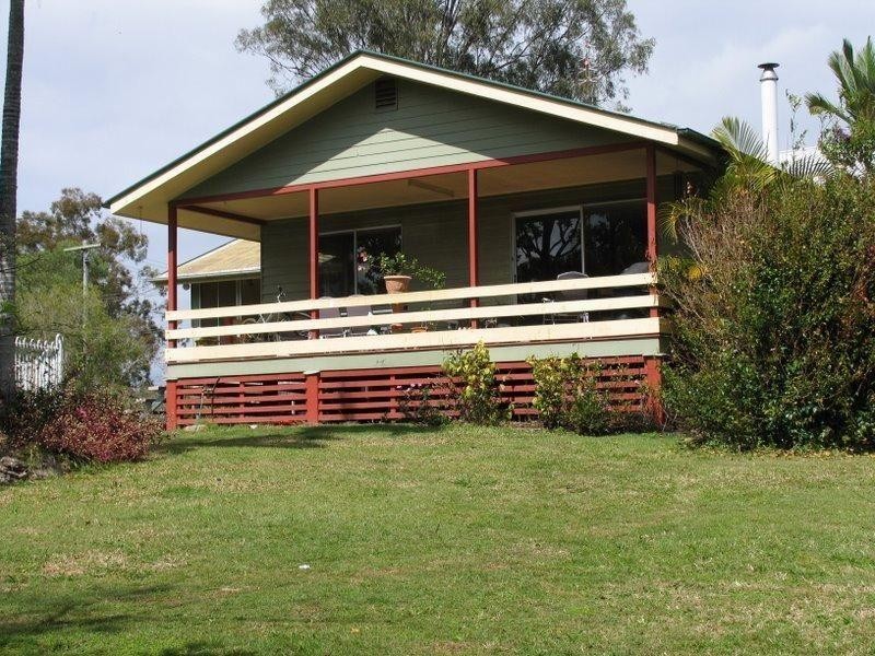 41 Watson Road, Southside QLD 4570