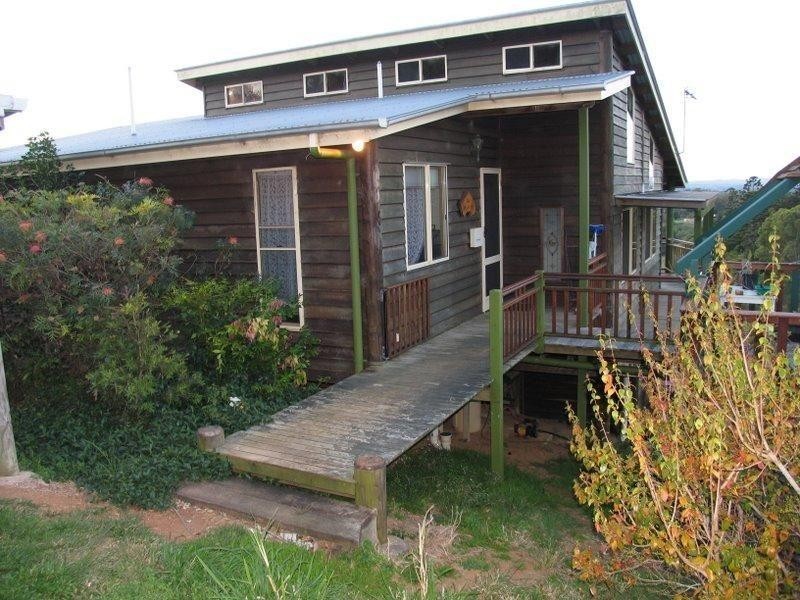 183 Robinson Road, Calico Creek QLD 4570