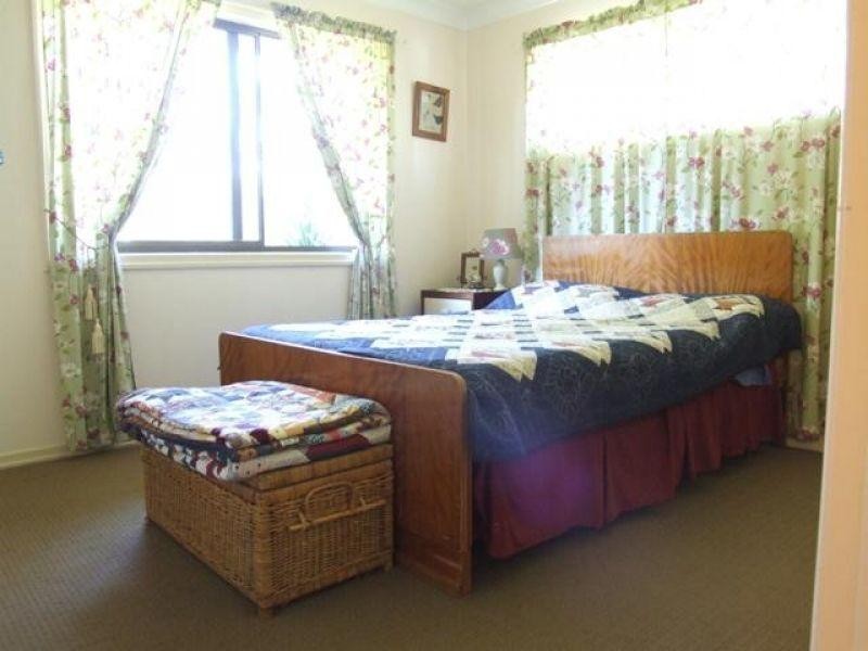 99 Groundwater Road, Southside QLD 4570