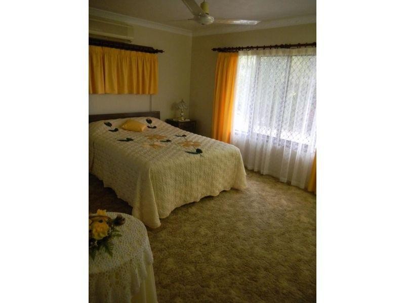 3 Daphne Street, Southside QLD 4570