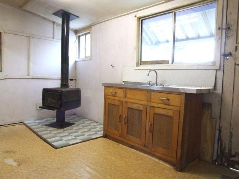 160 Brisbane Road, Monkland QLD 4570