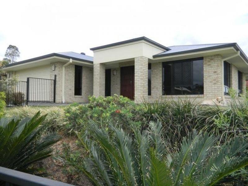 4 Federation Court, Southside QLD 4570
