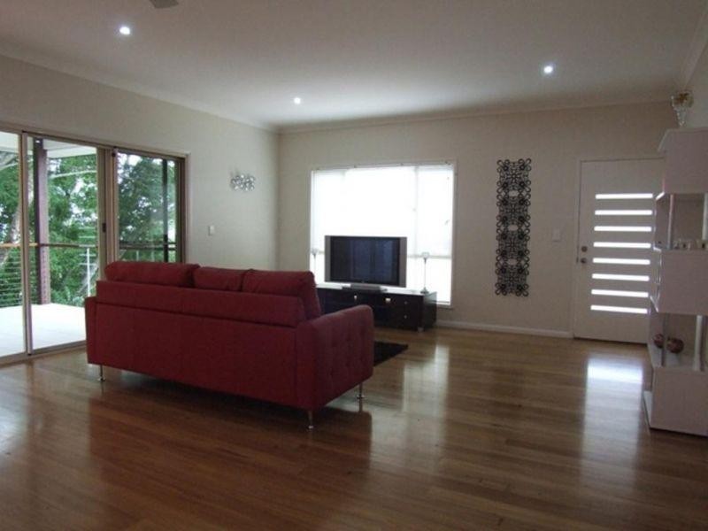 32 Crown Road, Gympie QLD 4570