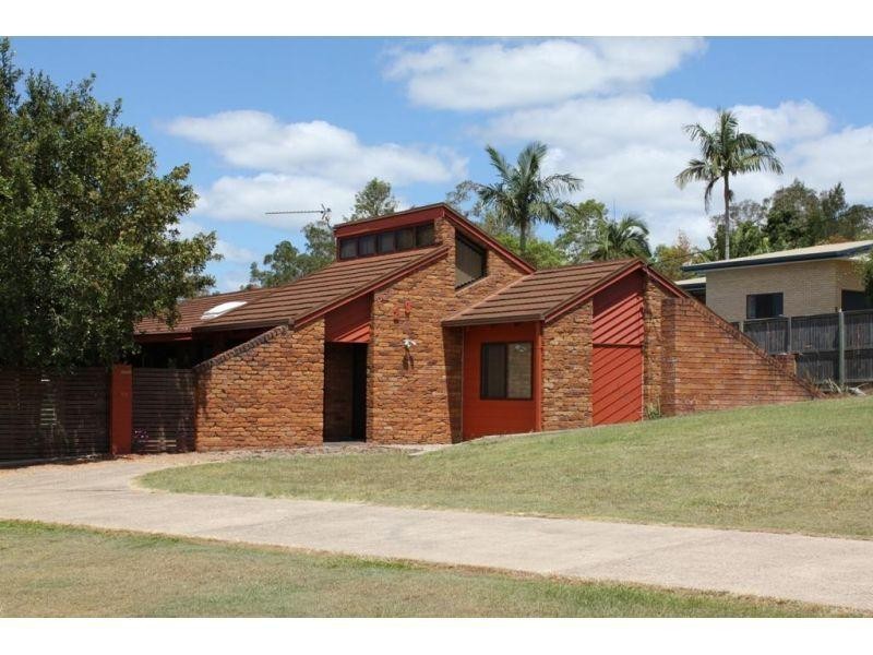 29 Johnstone Rd, Southside QLD 4570