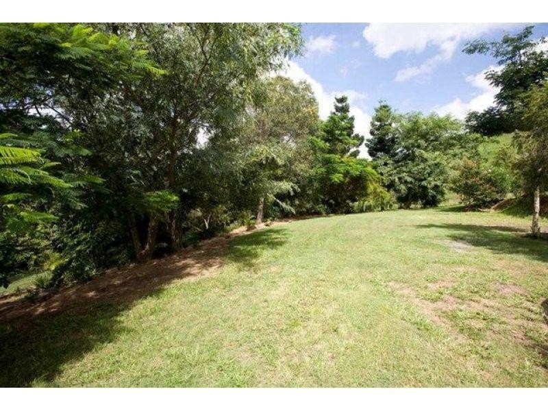 203 Allen Road, Chatsworth QLD 4570