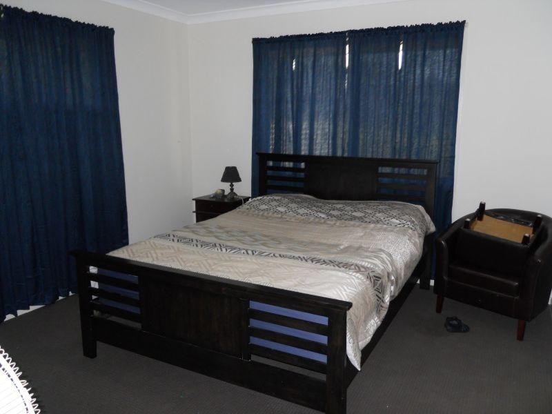 4 Principal Place, Jones Hill QLD 4570