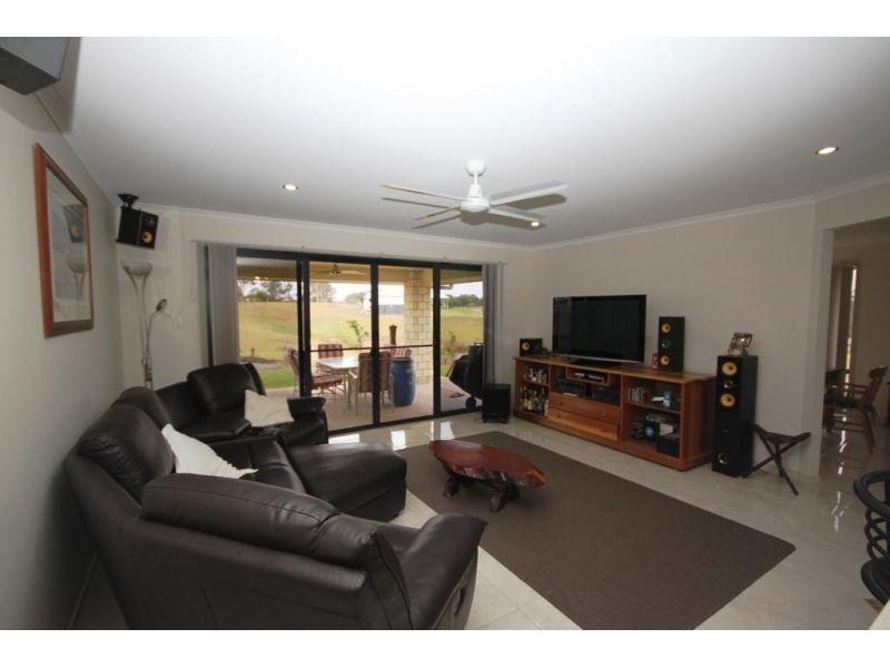 62 Taylor Road, Veteran QLD 4570