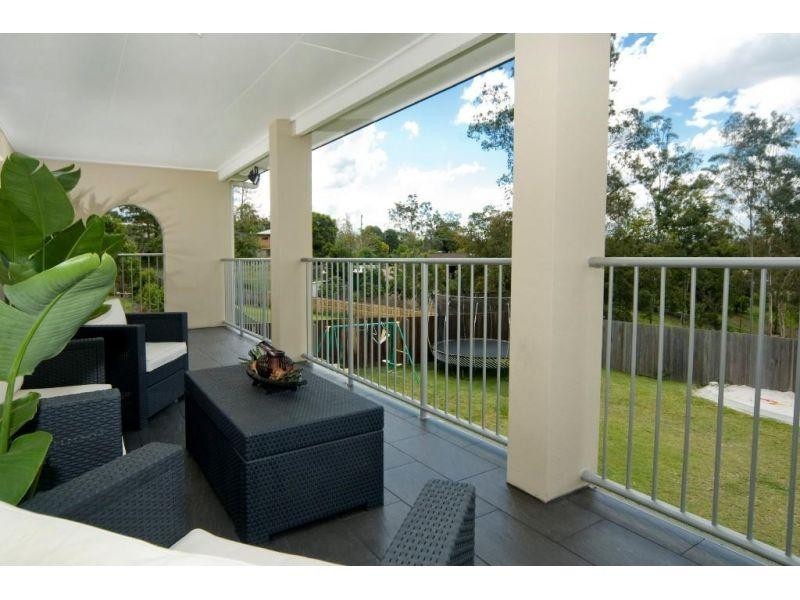 39 Watson Road, Southside QLD 4570