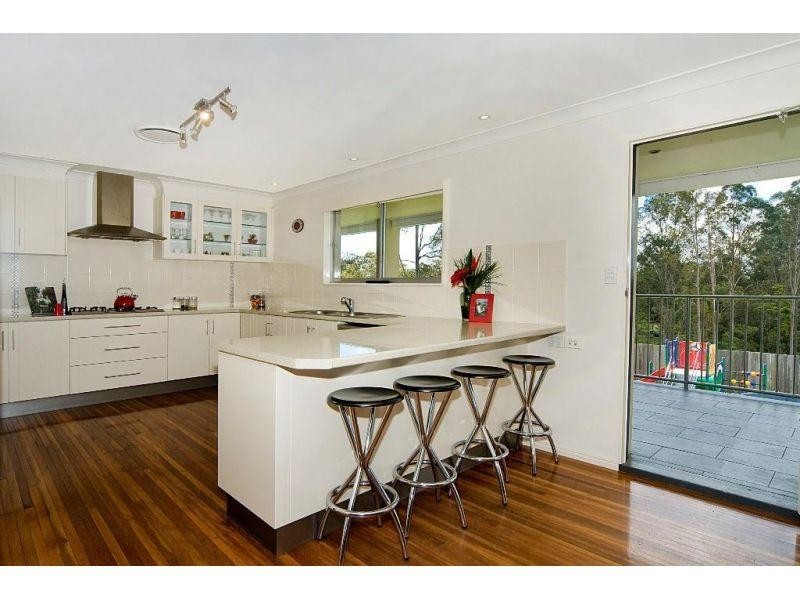 39 Watson Road, Southside QLD 4570