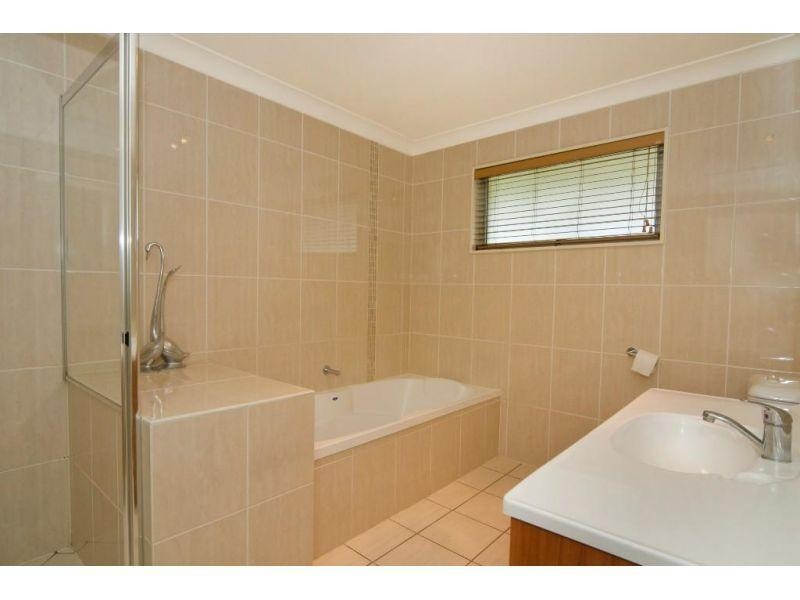 39 Watson Road, Southside QLD 4570
