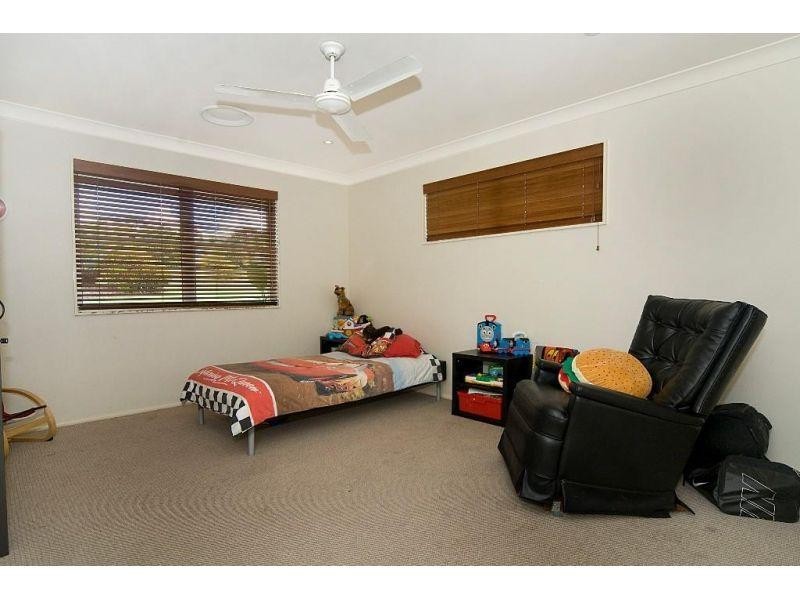 39 Watson Road, Southside QLD 4570