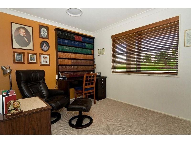 39 Watson Road, Southside QLD 4570