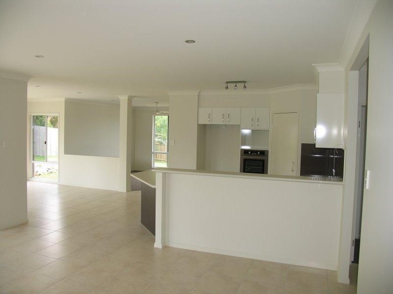 8 Ridgeview Drive, Gympie QLD 4570