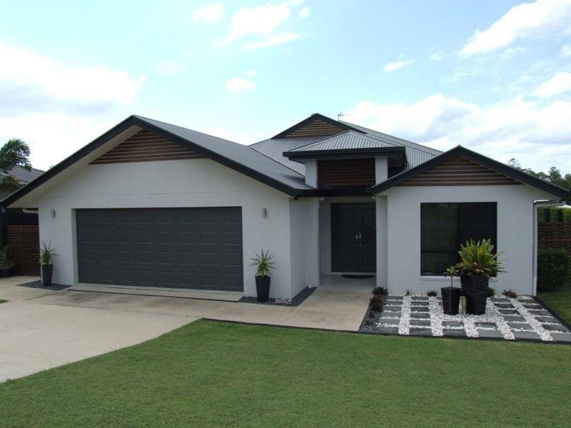 10 Hilltop Avenue, Southside QLD 4570