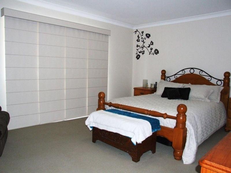 10 Hilltop Avenue, Southside QLD 4570