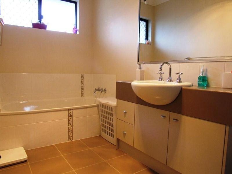 10 Hilltop Avenue, Southside QLD 4570