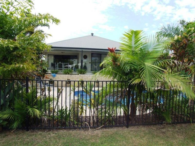 10 Hilltop Avenue, Southside QLD 4570