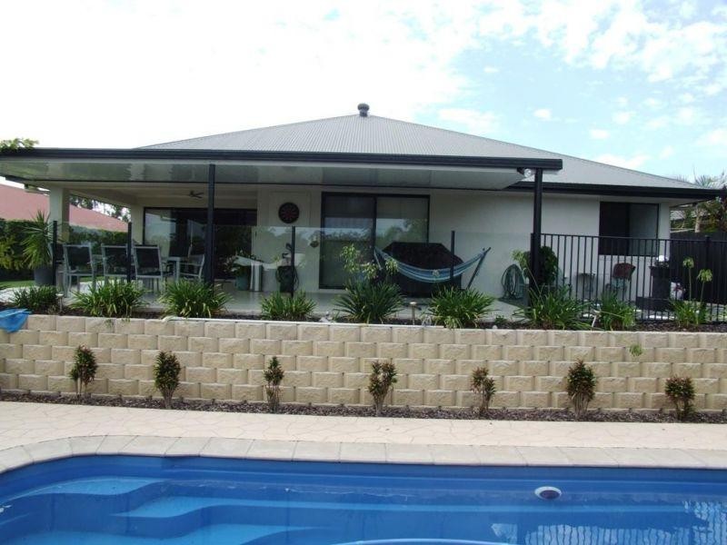 10 Hilltop Avenue, Southside QLD 4570